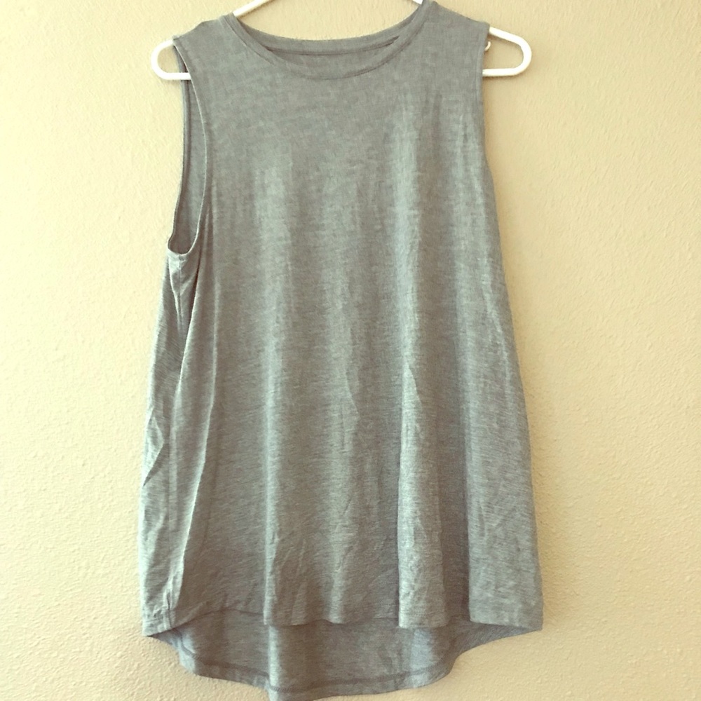 Gray tank top